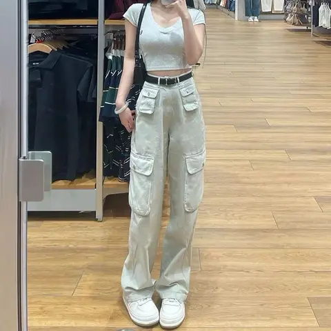 Foto produk Celana Cargo Wanita Highwaist Kekinian - Cargo Jeans Wanita - Celana Panjang Cargo Wanita, kategori Jeans Panjang Rominsy Jeans