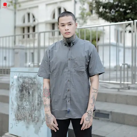 Kemeja Polos Basic Pria Lengan Pendek Kualitas Premium foto 3