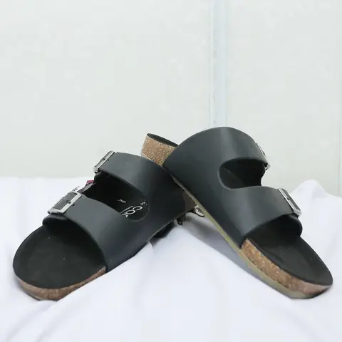 Sandal Pria Carvil Benzo 02 - Hitam - Tampilan 1