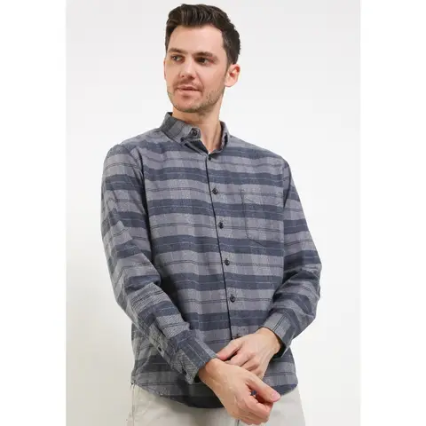 Foto produk TRIPLE Kemeja Flanel Lengan Panjang Slim Fit (LS 499 DGR) - Dark Grey, kategori Kaos Rominsy Jeans