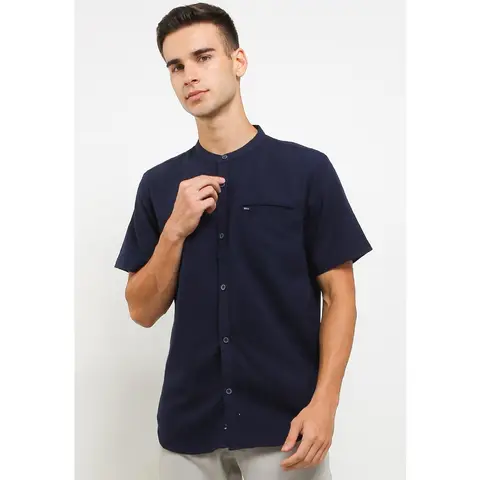 Foto produk TRIPLE Kemeja Lengan Pendek Slim Fit (SS MC 473 NVY) - Navy 100% Original, kategori Kaos Rominsy Jeans